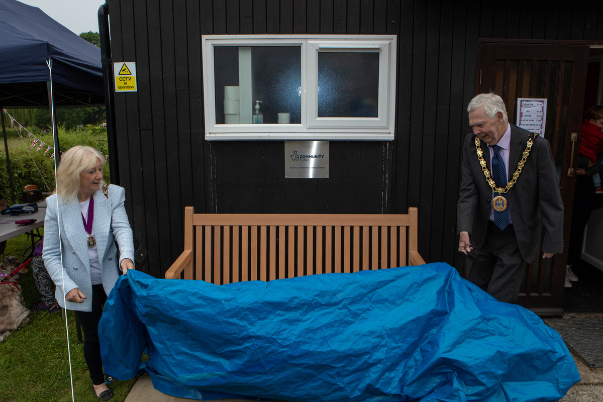 The Mayor & Mayoress unveiling our Platinum Jubilee Bench